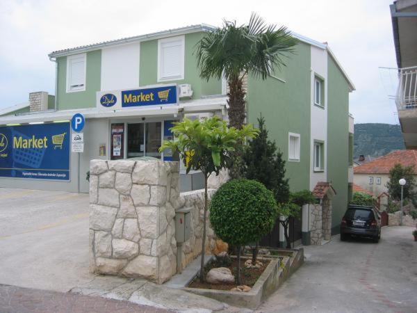 -Villa Sjor -Primosten-Apartmani- Has 2 Large Apartments And 2 Smaller Ones -Primosten Lokvice 6 外观 照片